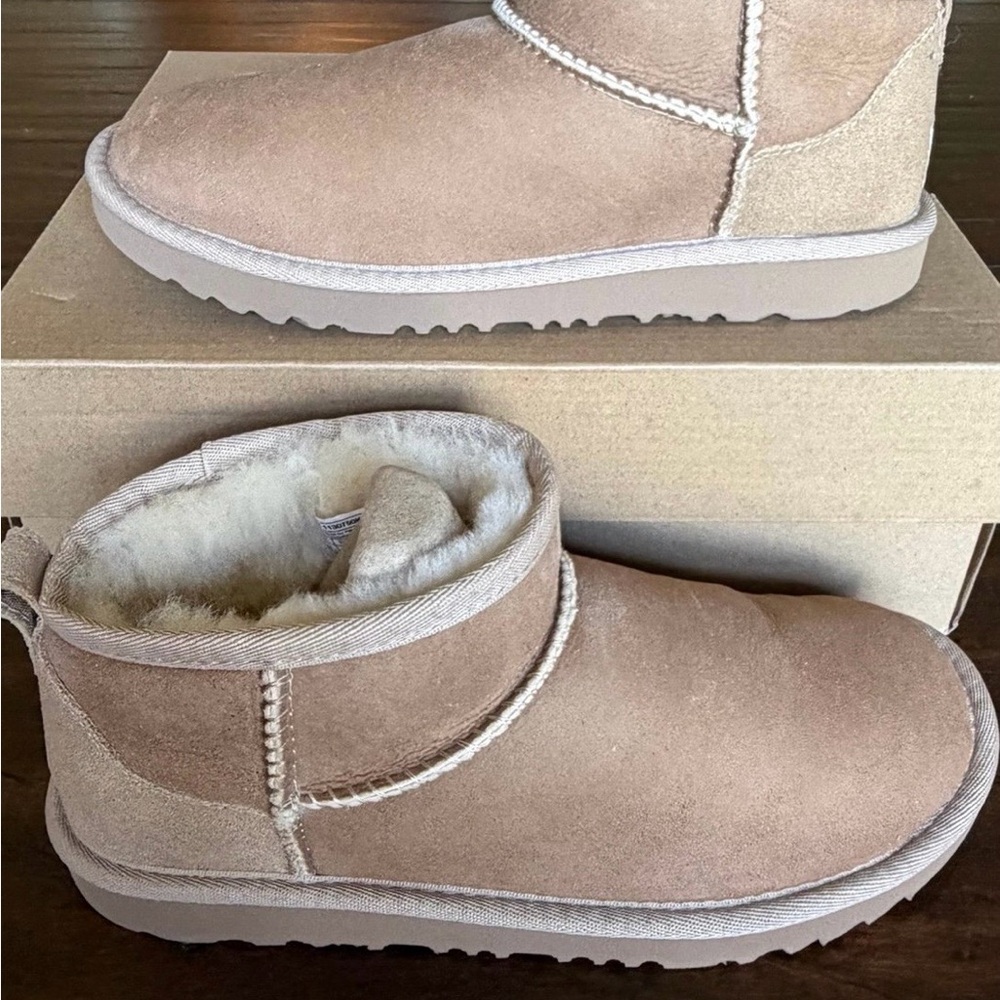 UGG kids classic ultra mini